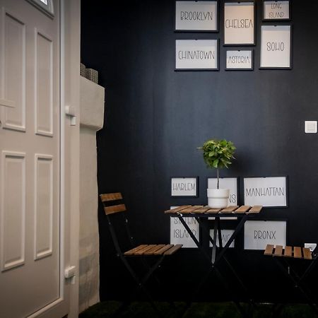 Superbe Appartement Avec Patio Nimes Exterior foto