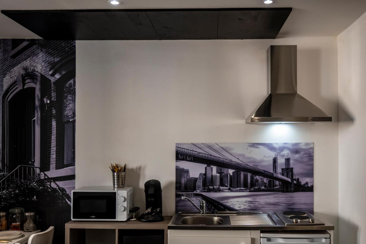 Superbe Appartement Avec Patio Nimes Exterior foto